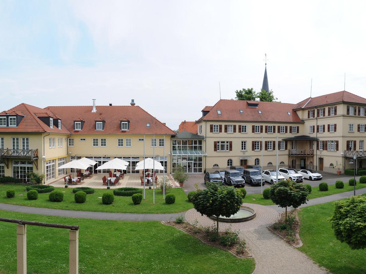 Schlosshotel Neckarbischofsheim Ngoại thất bức ảnh
