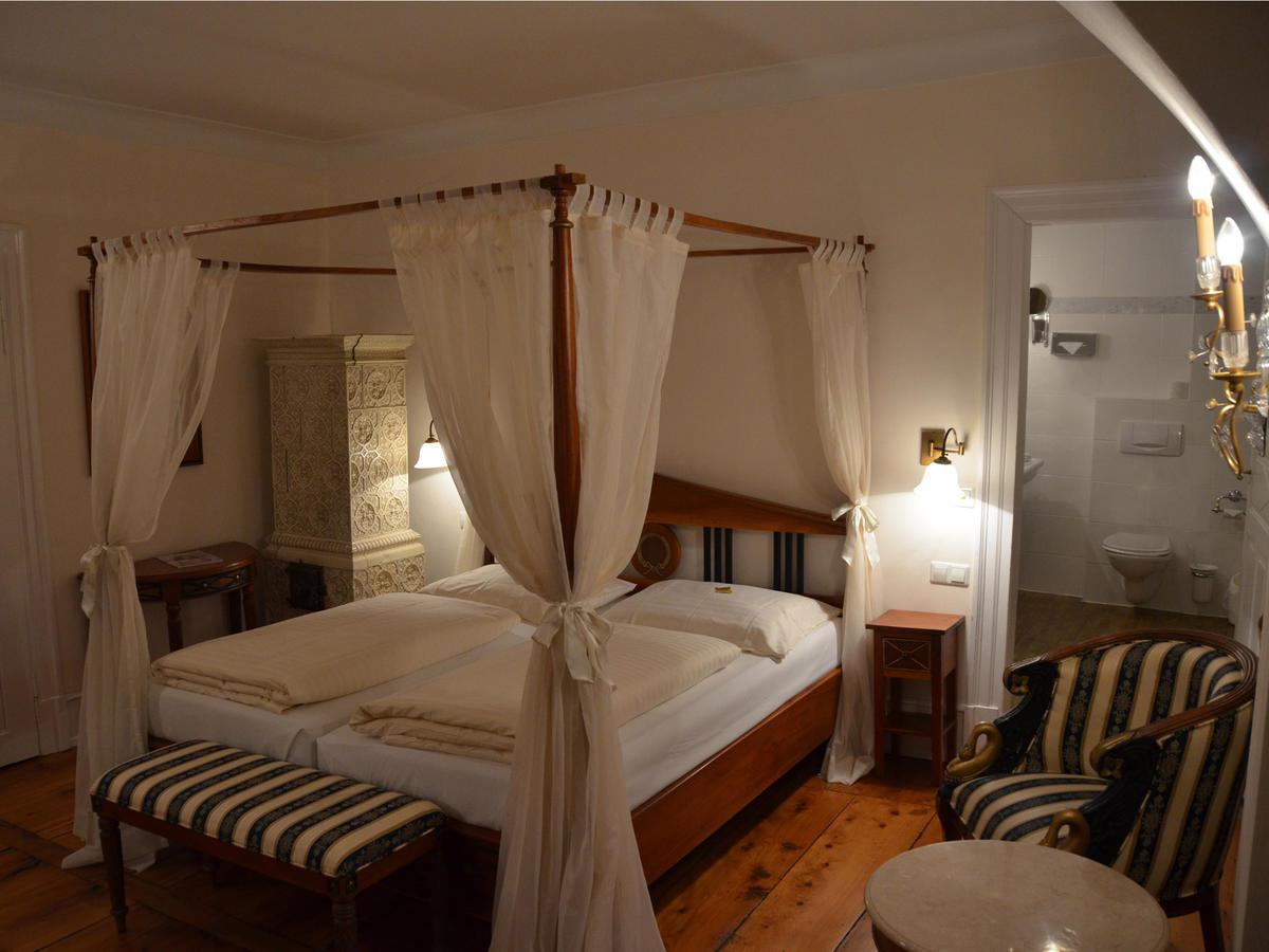 Schlosshotel Neckarbischofsheim Phòng bức ảnh