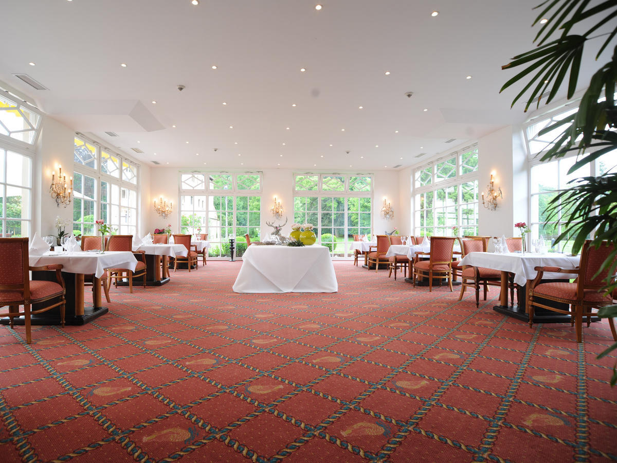 Schlosshotel Neckarbischofsheim Ngoại thất bức ảnh