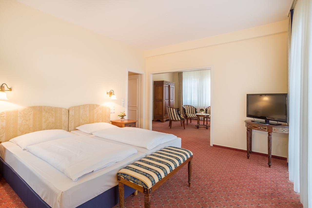 Schlosshotel Neckarbischofsheim Ngoại thất bức ảnh
