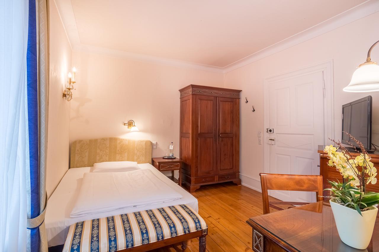 Schlosshotel Neckarbischofsheim Ngoại thất bức ảnh